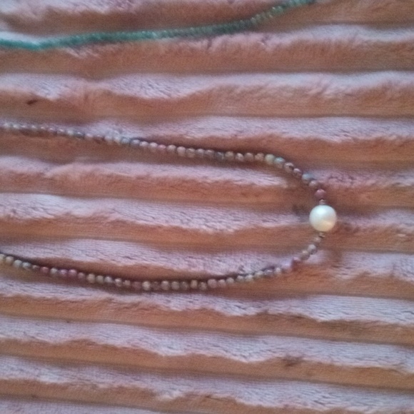 Pearl Necklaces - Picture 2 of 10